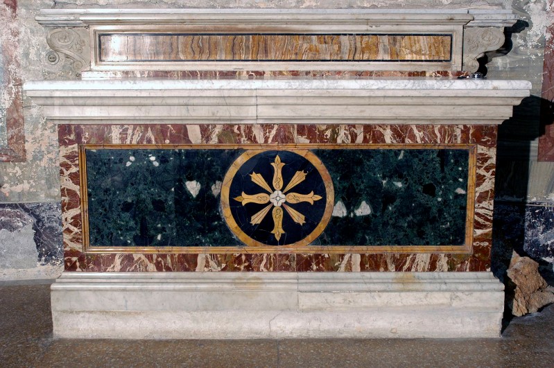 Bott. laziale seconda metà sec. XVII, Altare cappella della Madonna del Rosario