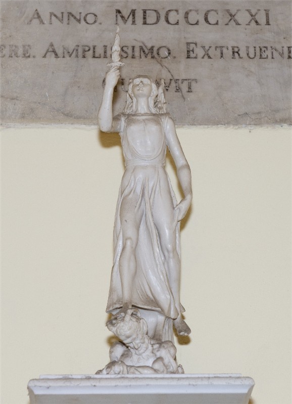 Bottega versiliese sec. XIX, Statua di San Michele arcangelo