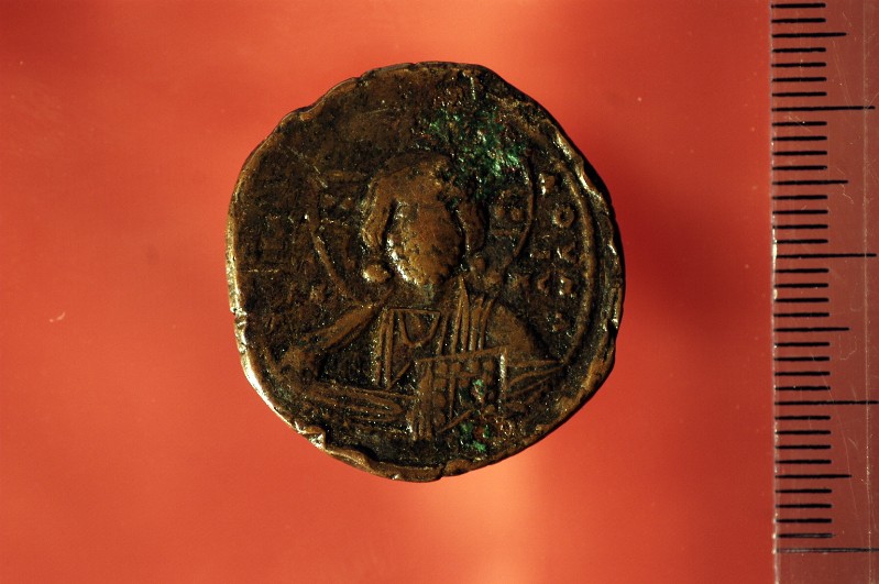 Ambito bizantino (969-976), Follis raffigurante Cristo 