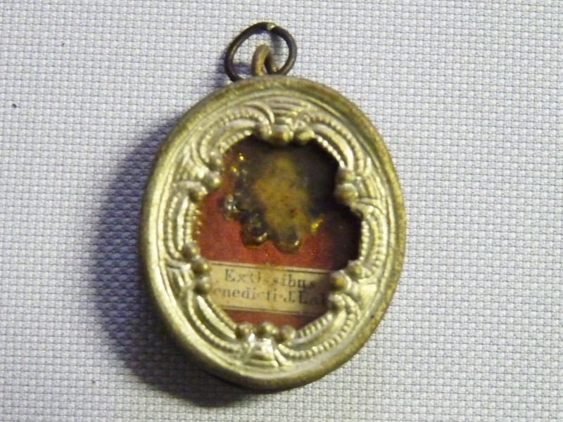 Bottega laziale sec. XX, Teca con reliquia di San Giuseppe Labre