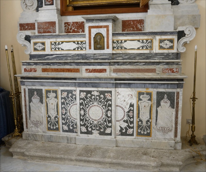 Marmoraio campano sec. XIX, Altare maggiore