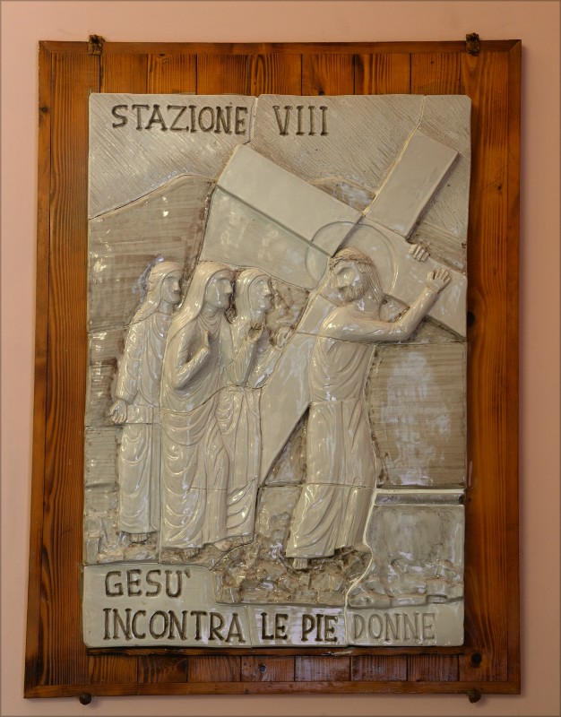 Ambito italiano (1976), Formella di Gesù che incontra le pie donne
