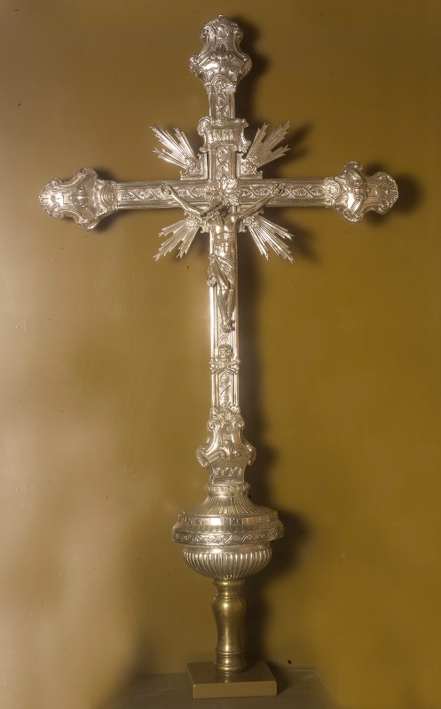 Salzano P. (1829), Croce astile del parroco Mancusi