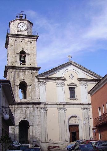 La facciata principale  della Chiesa di Santa   Maria Assunta a Lacedonia 
