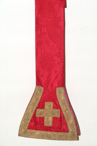 Manifattura siciliana sec. XIX, Stola in damasco rosso