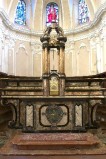 Ambito lombardo sec. XVIII, Baldacchino da altare in marmi policromi e stucco