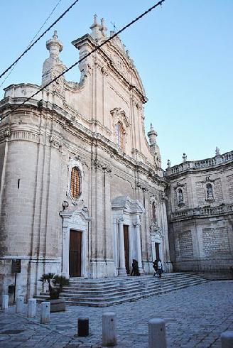 La facciata principale della Chiesa di Madonna della Madia di Monopoli