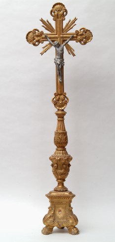 Artigianato veronese sec. XIX, Croce da altare con drappi