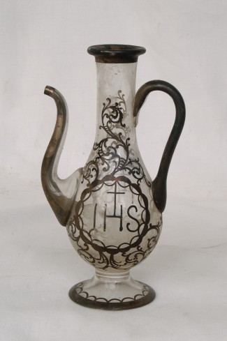 Ambito italiano sec. XX, Ampollina per vino in vetro soffiato dipinto argento