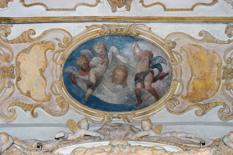 Androi G. G. (1713-1719), Cornice con cartigli laterali