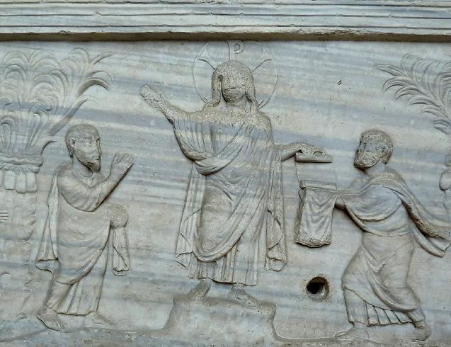  Traditio Legis - particolare del fronte del Sarcofago Ravenna