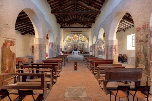 Navata<br>Chiesa di San Pietro Apostolo - Pieve - Volpedo (AL)