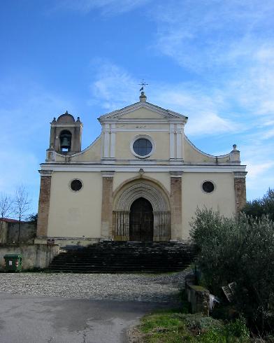La facciata principale della Chiesa di Santa Maria Assunta in Cielo a Bisignano