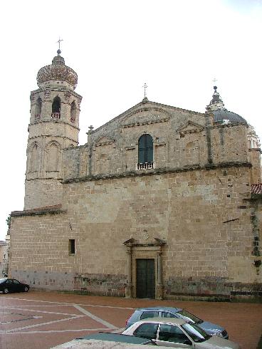 La facciata della cattedrale di Santa Maria Assunta ad Oristano