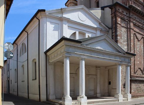Pronao<br>Chiesa di Sant'Antonio - Travagliato (BS)
