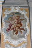 Androi G. G. (1713-1719), Cornice architettonica mistilinea con volute 1/2