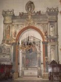 Ambito veneto sec. XV, Finta architettura con santi angeli e soldati